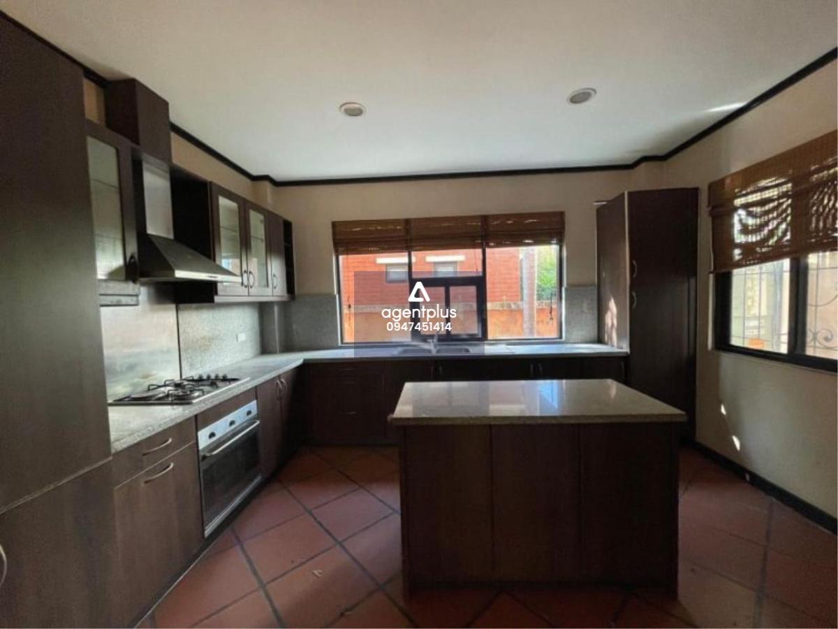 ขายบ้านพูลวิลล่าบ้านสวย บ้านในโครงการ ราคาพิเศษ หมู่บ้านมัณธารา ซอยสยามคันทรีคลับ พัทยา