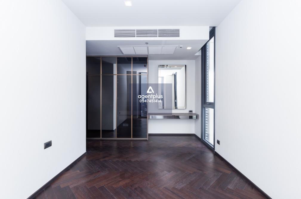 คอนโดลักชัวรี เดอะ โมนูเมนต์ สนามเป้า  ใจกลางพญาไท วิวเมืองสุดหรู ใกล้ BTS สนามเป้า