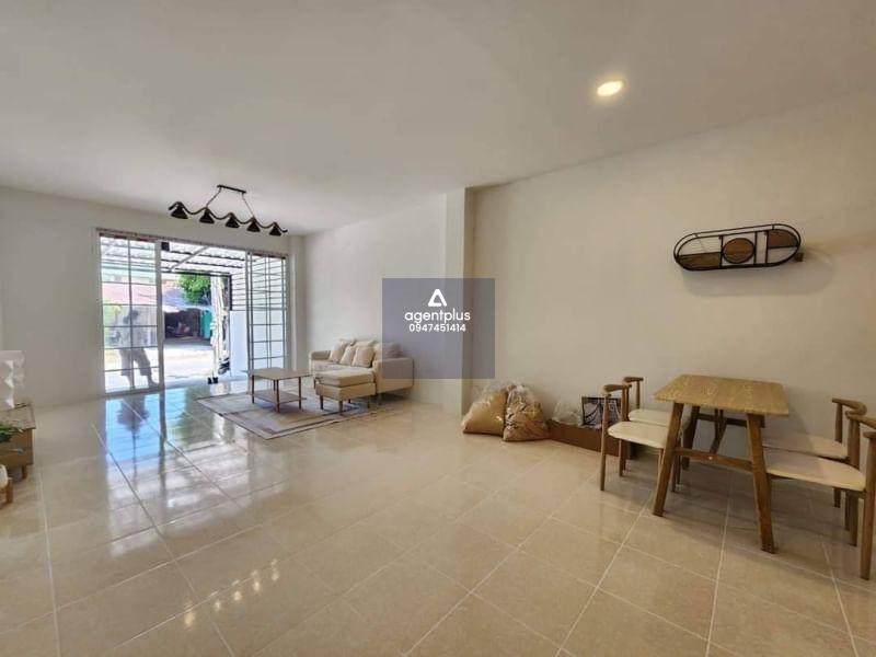 *ขายบ้านทาวเฮาส์ 2 ชั้น (บ้านในโครงการ) พิกัด เนินพลับหวาน-เขาน้อย