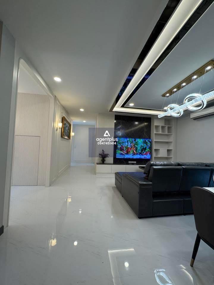 บ้านขนาดใหญ่รองTOPโครงการ แปลงมุมถนนเมน ติดห้างเมกาบางนาเพียง 800 เมตร ทิศฮวงจุ้ย The City บางนา กรุงเทพฯ