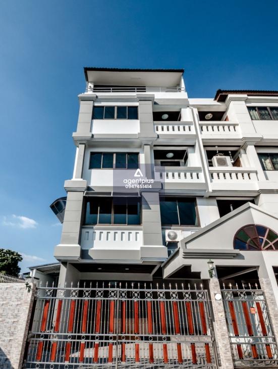 ขายโฮมออฟฟิศพร้อมที่ดินเปล่า ในโครงการ อัญมณี ลาดพร้าว 18 แยก 8