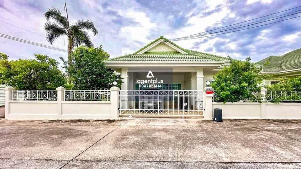 ให้เช่าบ้าน 3 ห้องนอน หลังมุม พัทยาตะวันออก  ใกล้โรงเรียนนานาชาติ 