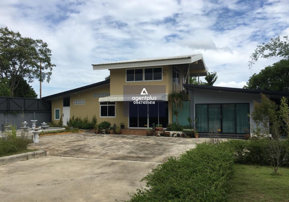 ขาย/เช่า สำนักงาน 1 ไร่ หาดใหญ่ ทำเลทอง ติดถนนนวลแก้วอุทิศตัดใหม่ พร้อมอาคารสำนักงานตกแต่งพร้อมใช้ โฮมออฟฟิศโซลาร์เซลล์ และลานจอดรถ (เจ้าของขายเอง)