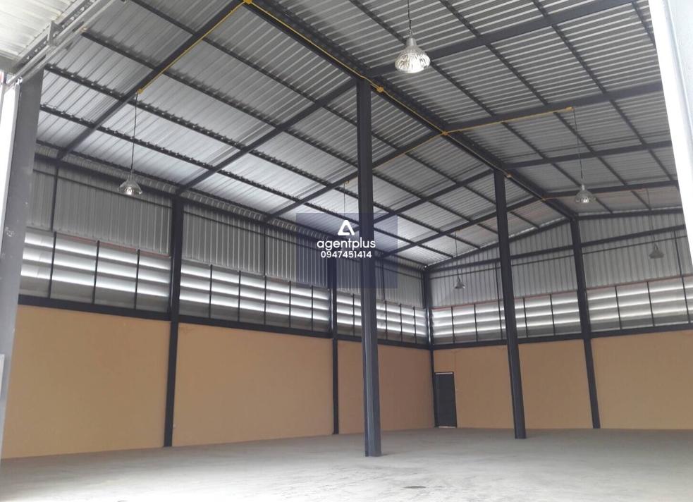 ให้เช่า เเละขายโกดัง บางบอน5 ทำเลดีมาก รถใหญ่เข้าออกได้