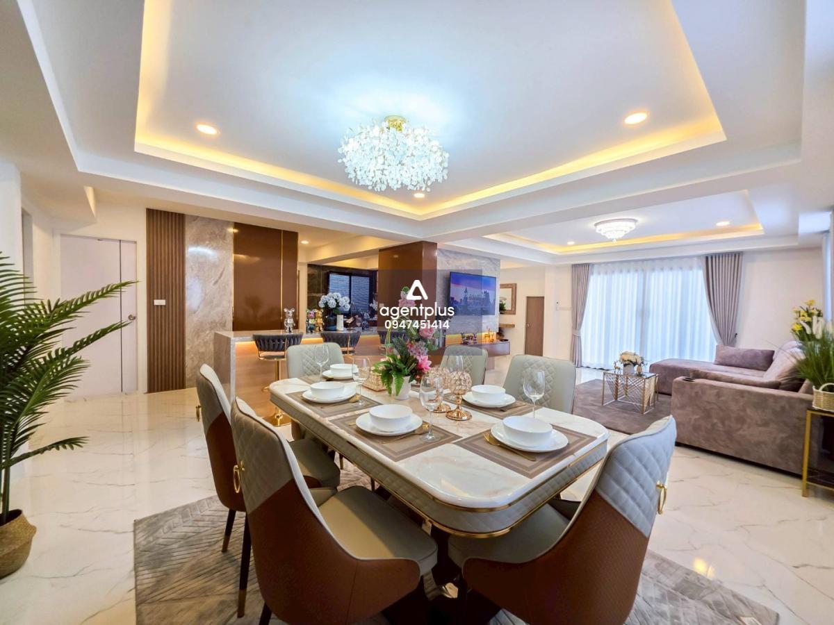 ขายพูลวิลล่าหรู สไตล์เรียบหรูดูแพง เหมาะสำหรับทำธุรกิจพูลวิลล่ารายวัน ซ.กอไผ่ ซอย 10 พัทยา