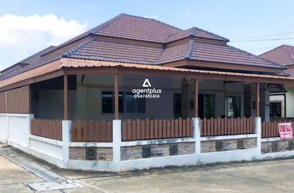 ขายบ้านเดี่ยวหลังใหญ่ ทำเลดีพัทยาฝั่งตะวันออกพื้นที่กว้างบรรยากาศเงียบสงบ