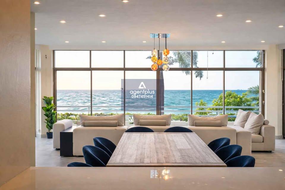 * ให้เช่าคอนโดวิวทะเล 2 ชั้น พร้อมสวนส่วนตัว