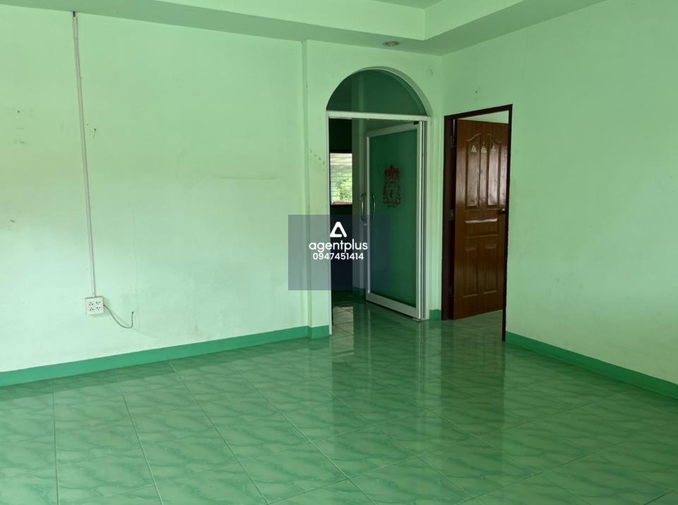 บ้านเดี่ยว โครงการอุไรโฮม ทำเลดี ติดถนนสายกระทิงลาย-ปลวกเกตุ อยู่ในย่านชุมชน