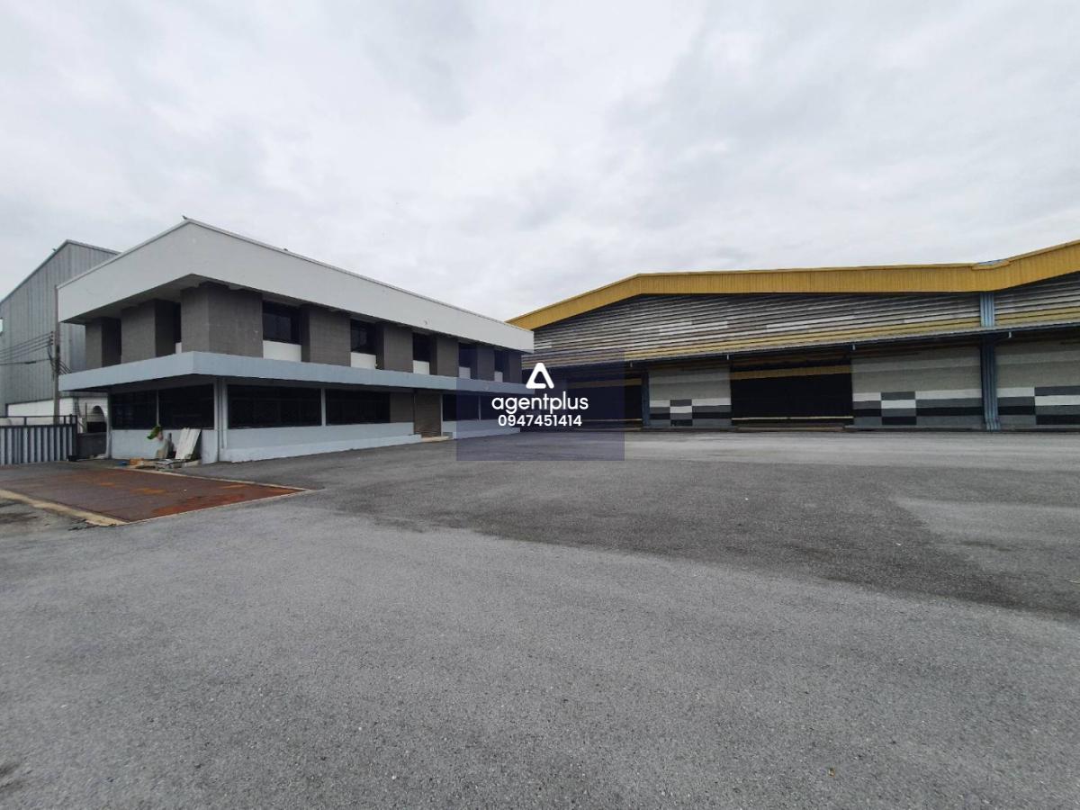 ให้เช่าโกดังพร้อมสำนักงาน ถนนสุขุมวิท สำโรง-สำโรงใต้ ใกล้รถไฟฟ้า กรุงเทพฯ