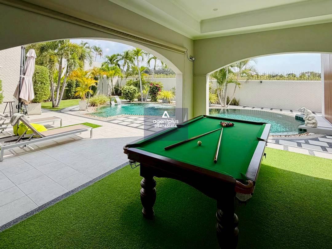 🌟ขาย บ้านหรู 3 ห้องนอน ที่ดินตั้ง 194.4 ตารางวา ในโครงการ Santa Maria ใกล้ Mabprachan Lake 