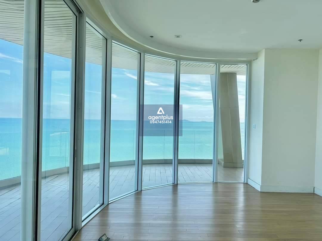 ขาย‼️The Cove Beachfront Condo เพนท์เฮาส์ใหญ่ที่สุด  4 ห้องนอน 