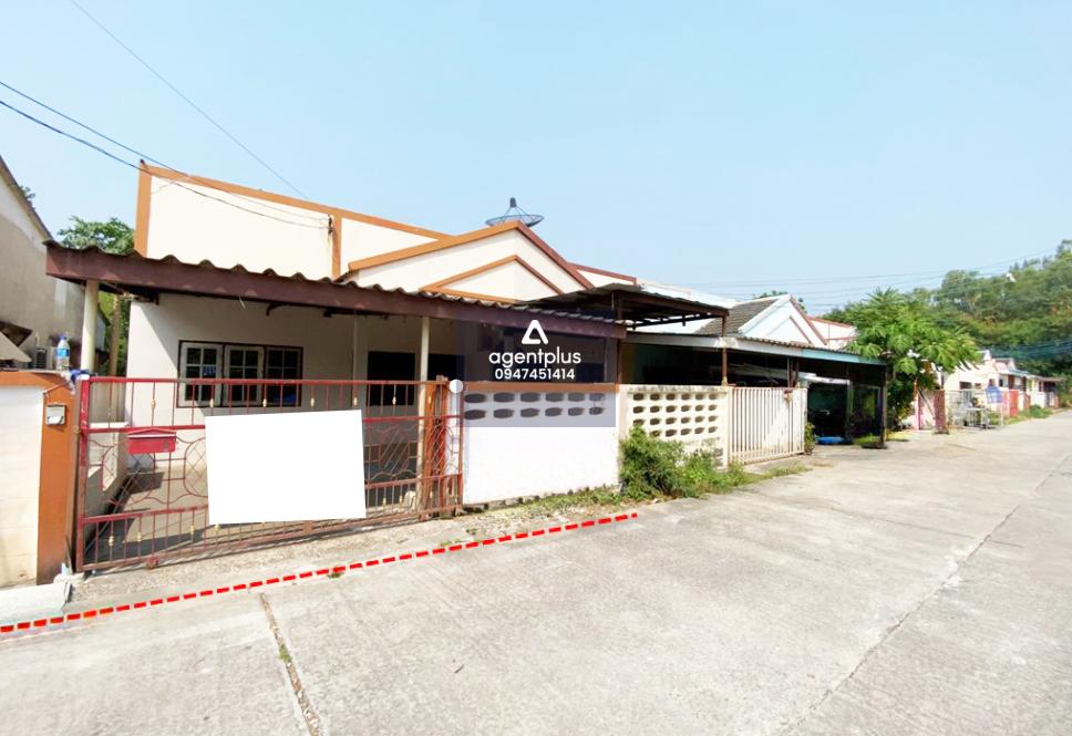 ทาวน์เฮ้าส์ โครงการอรุณเริ่ม ซอย 4 ติดถนน ทล.36 เดินทางเข้า-ออกสะดวก