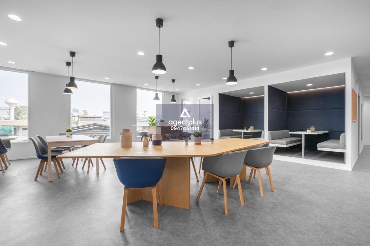 ให้เช่า พื้นที่สำนักงาน The Metropolis สำโรง  ติดรถไฟฟ้าสายสีเขียว BTS สถานีสำโรง ทำเลศักยภาพ เดินทางสะดวก เหมาะสำหรับบริษัททุกขนาด