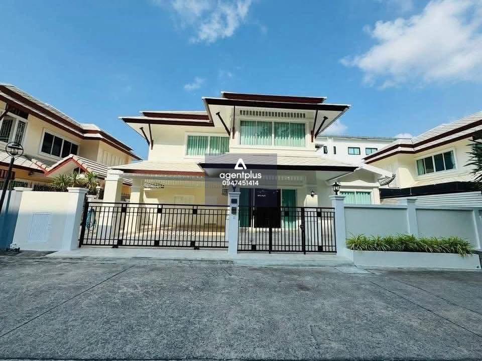  ให้เช่าบ้านเดี่ยว 4 ห้องนอน เขาตาโล พัทยา เฟอร์นิเจอร์ครบ พื้นที่กว้างขวาง เหมาะสำหรับครอบครัว