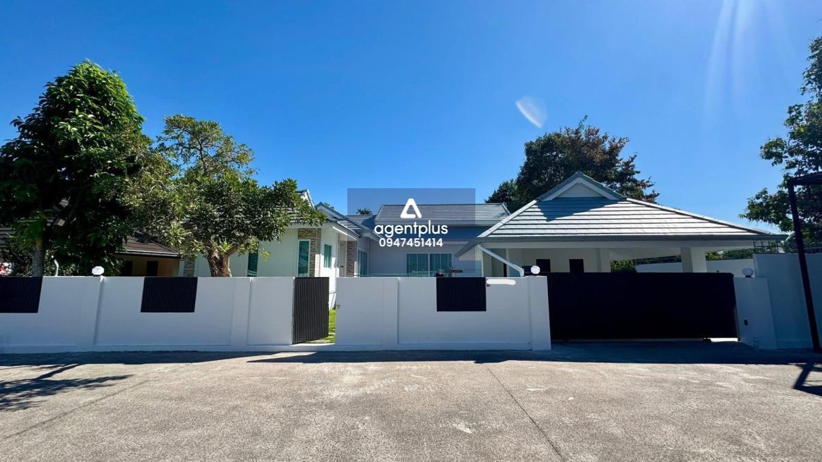 พูลวิลล่า หลังมุม ทำเลทอง ซ.สยามคันทรีคลับ หมู่บ้านอินเพลส พรประภานิมิตร 19/1 พัทยา