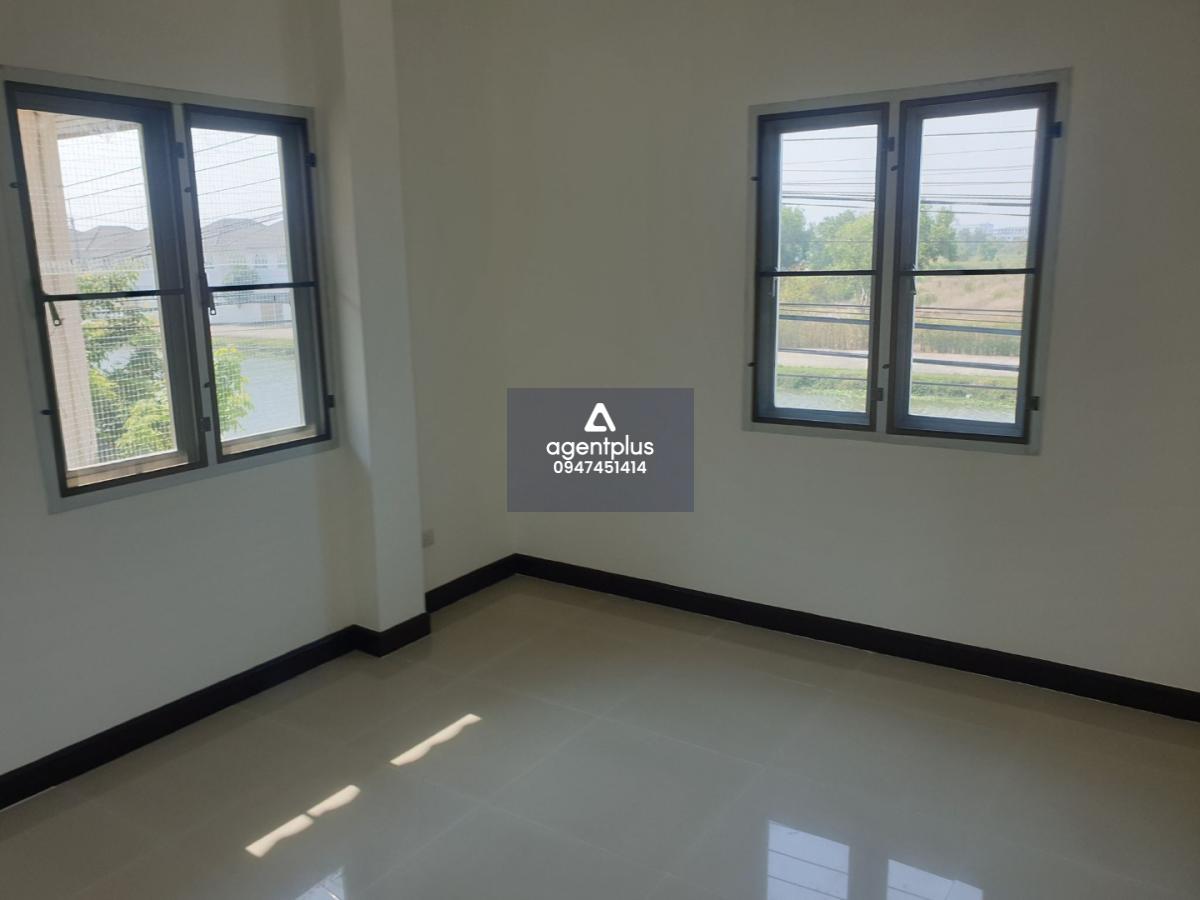 บ้านเดี่ยว 2 ชั้น โครงการโพธิ์วิลล์ ปรับปรุงใหม่ ห่างจากถนนบางปะกง-ฉะเชิงเทรา ประมาณ 1.6 กม. การเดินทางสะดวก