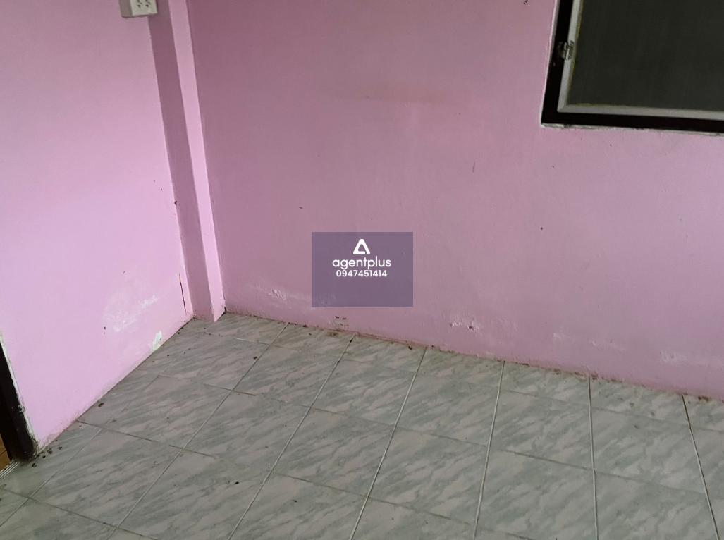 บ้านเดี่ยวชั้นเดียว โครงการอ่าวไทยธานี ทำเลดี การคมนาคมสะดวก สาธารณูปโภคครบครัน ห่างจากถนนสายบ้านแลง-นาตาขวัญ (ทล.3139) ประมาณ 680 เมตร