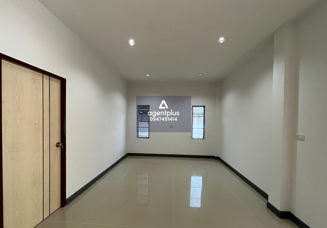 ขายบ้านเดี่ยว โครงการพรรณลดาฟ้าใส ราชบุรี ปรับปรุงใหม่ ทำเลที่สะดวกต่อการเดินทาง โดยสามารถเข้า-ออกได้จาก ถนนบ้านไร่วาสนาดี