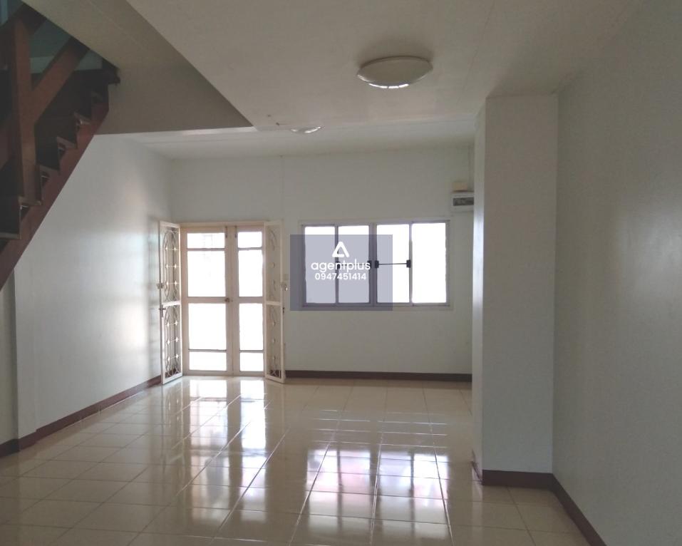 ขายทาวน์เฮ้าส์ 2 ชั้น ทำเลดีสะดวกสบาย สามารถเข้า-ออกได้หลายทาง โครงการนครทอง ปาร์ควิว 3 บางบัวทอง : ปรับปรุงแล้ว