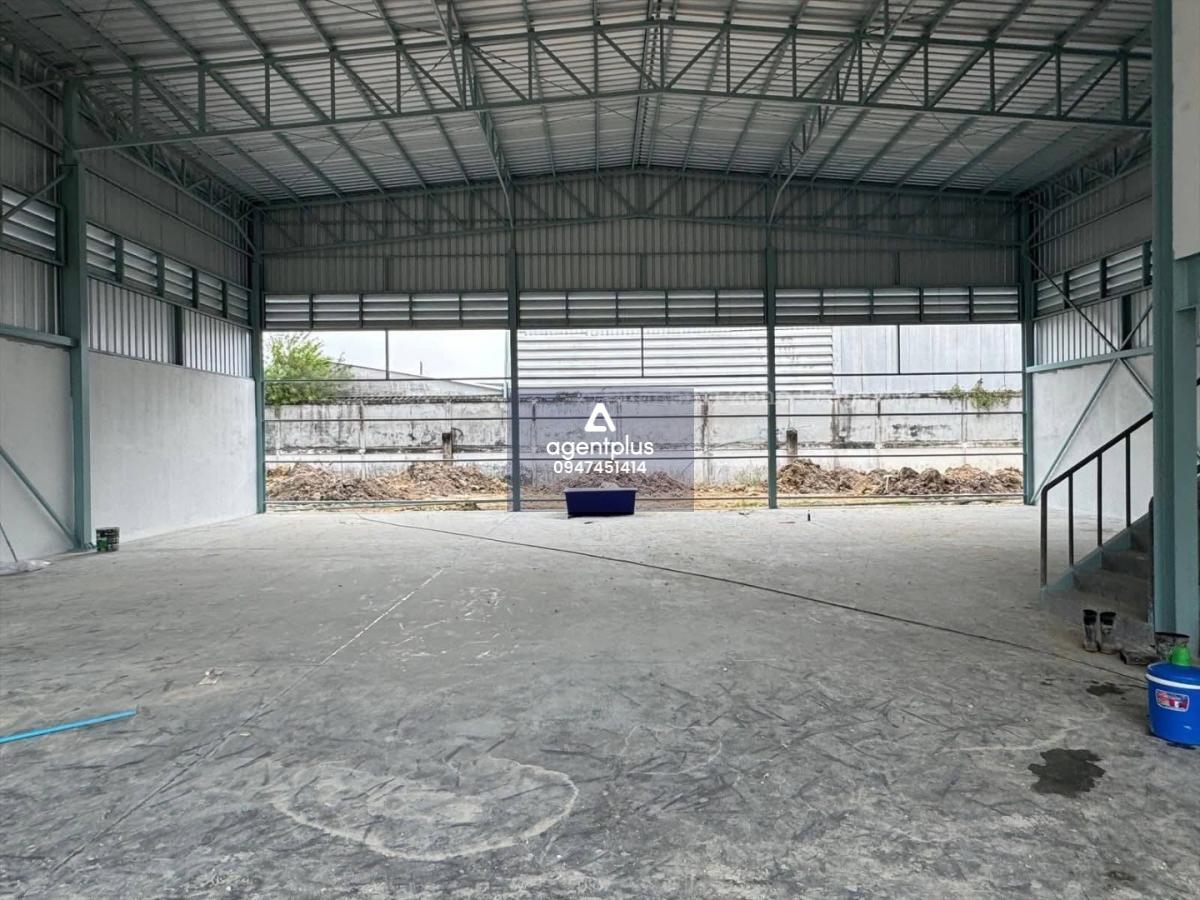 *ให้เช่าโกดังใหม่ พร้อมใช้งาน เลือกขนาดได้ เดินทางสะดวก รถคอนเทนเนอร์เข้าได้ พนัสนิคม ชลบุรี