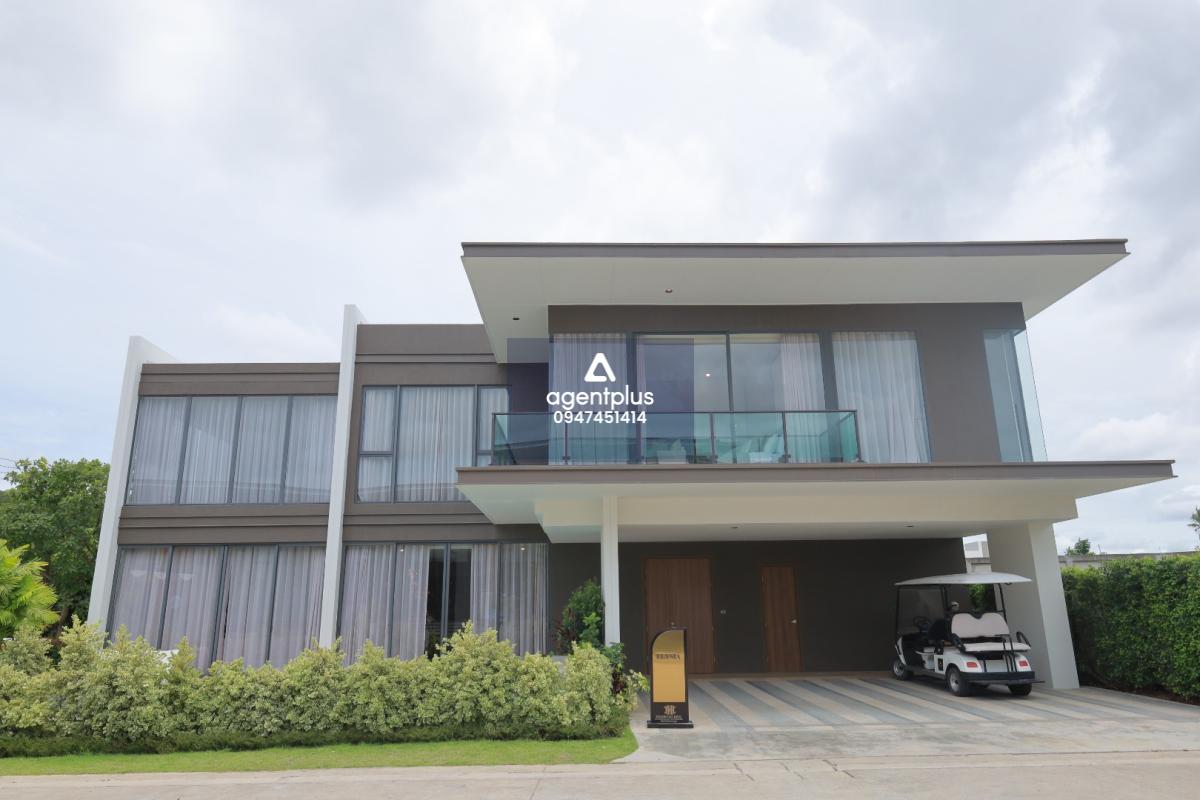 ขายพูลวิลล่าหรู 2 ชั้น สไตล์ Modern Luxury พร้อมสระว่ายน้ำส่วนตัว ทำเลห้วยใหญ่–พัทยา