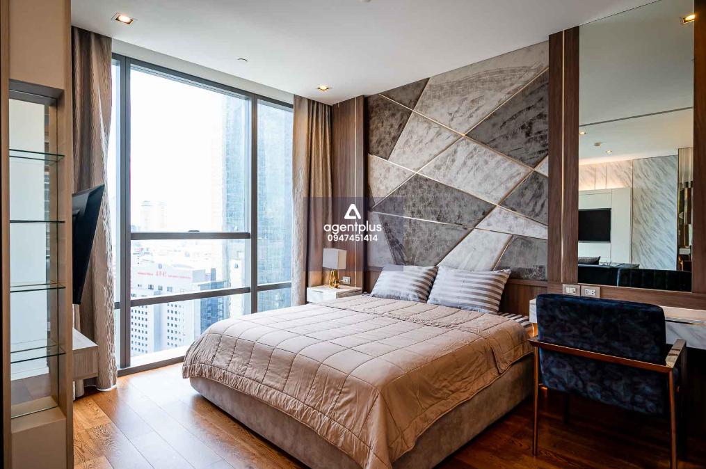 ขายคอนโดหรู เดอะ แบงค็อค สาทร  พร้อมอยู่ ทำเลดีใจกลางเมือง