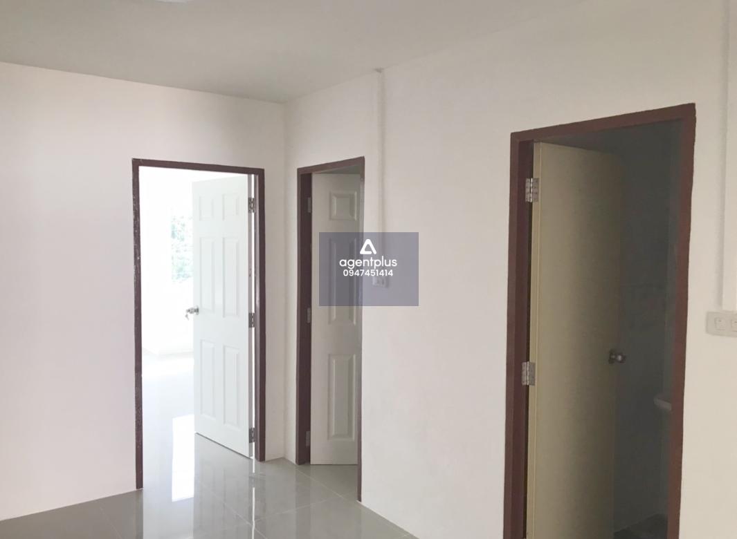 อาคารพาณิชย์ 2 ชั้น พัทยาปาร์คฮิลล์ ทำเลดี ตั้งอยู่ในโครงการพัทยาปาร์คฮิลล์ ถนนคสล. ใกล้แหล่งชุมชน เดินทางสะดวก รายล้อมด้วยสิ่งอำนวยความสะดวกครบ เหมาะสำหรับอยู่อาศัยหรือประกอบธุรกิจขนาดเล็ก