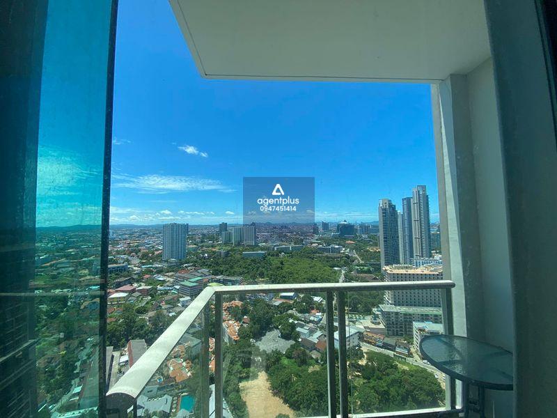 ขายด่วน! ห้องสวย วิวเมือง ชั้นสูง ที่ Riviera Wongamat