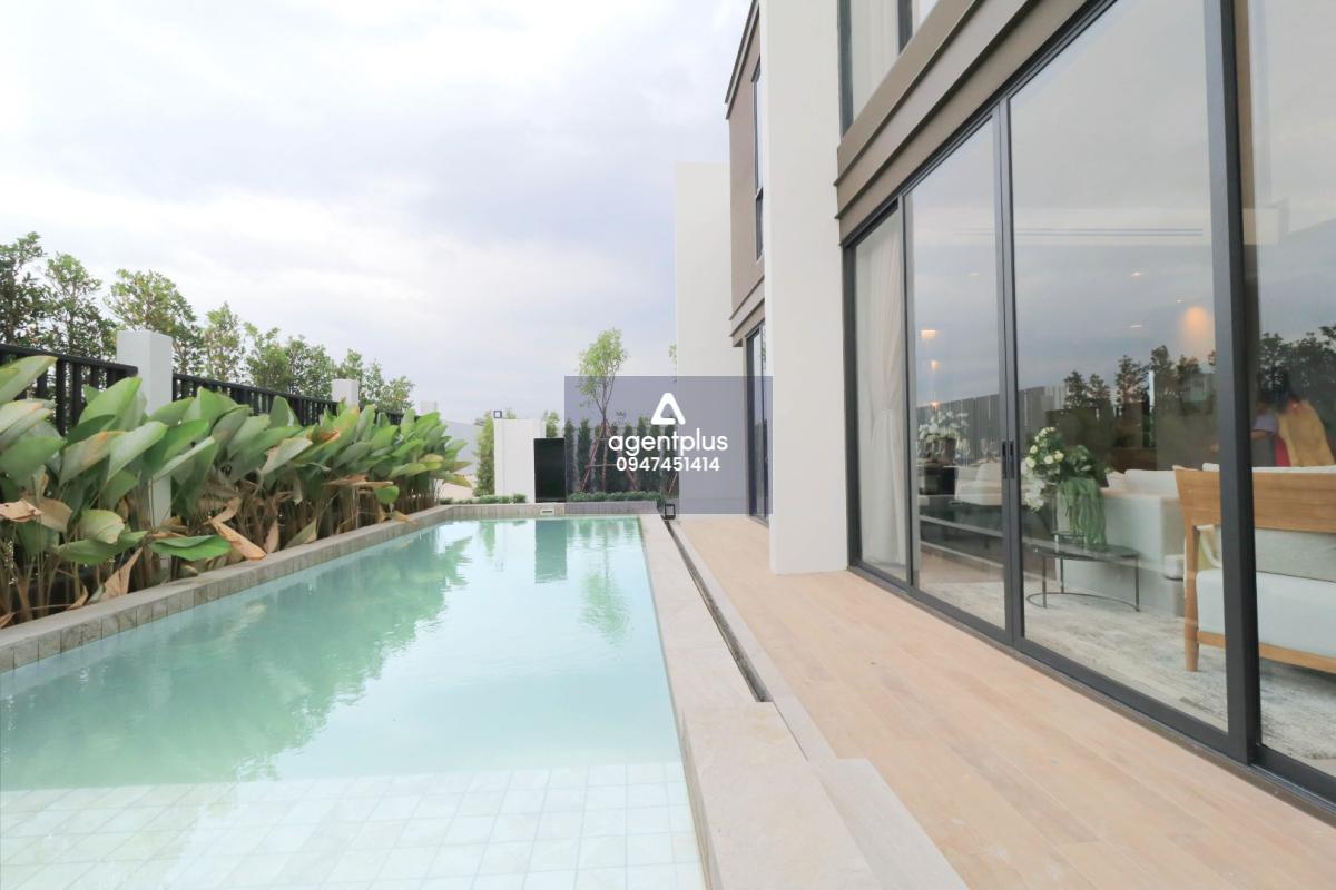ขายพูลวิลล่าหรู 2 ชั้น สไตล์ Modern Luxury พร้อมสระว่ายน้ำส่วนตัว ทำเลห้วยใหญ่–พัทยา