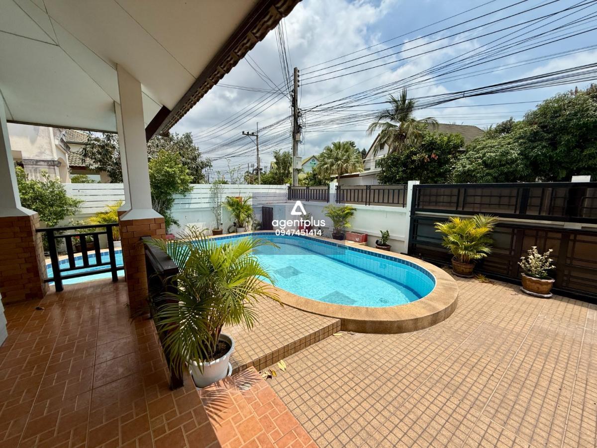 พูลวิลล่า 2 ชั้น 4 ห้องนอนเซ็นทรัลปาร์ค 4 พื้นที่กว้าง พร้อมอยู่ ราคาเพียง 50,000 บาท/เดือน