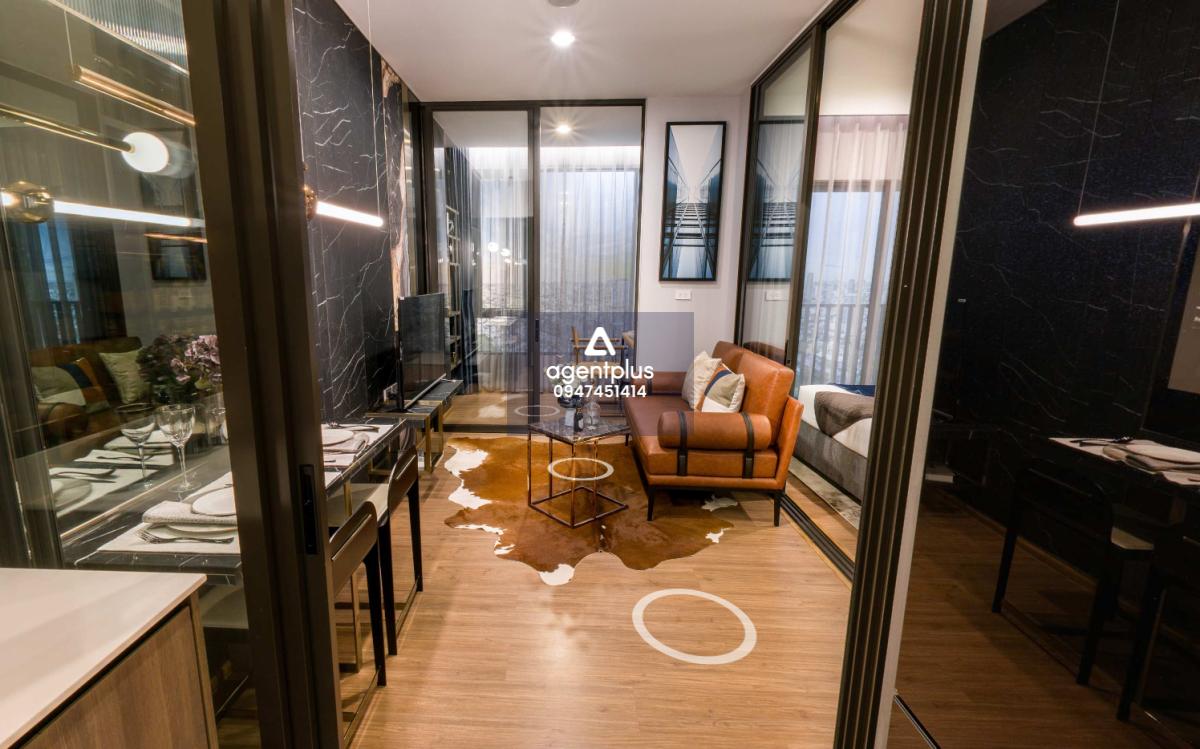 ขายคอนโดหรูใจ กลางสุขุมวิต-เอกมัย 1 Bed Plus 34.50 ตร.ม. ชั้นสูง วิวปัง ส่วนกลางลอยฟ้า 39 ชั้น