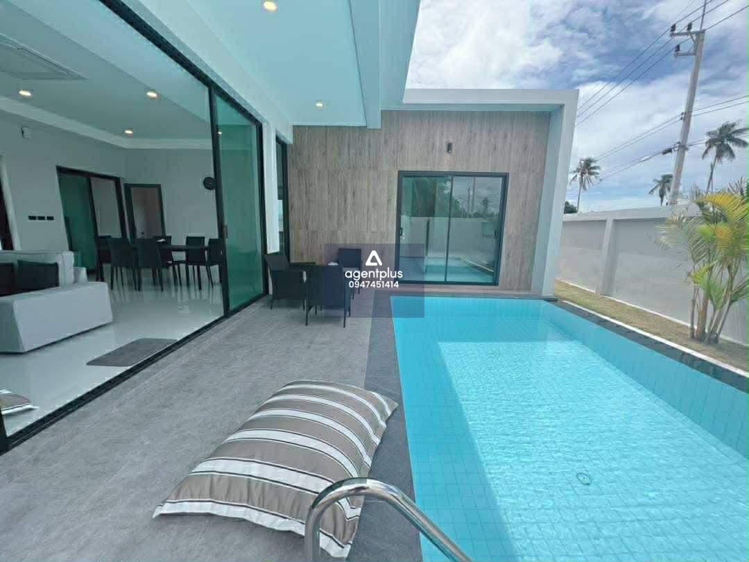 ให้เช่าบ้าน3ห้องนอน พร้อมสระว่ายน้ำส่วนตัว ย่านหนองปลาไหล เฟอร์ครบ