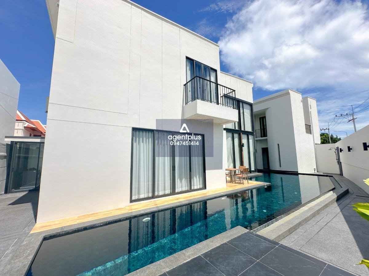 ขายด่วน INARA VILLA พูลวิลล่าหรู เมืองพัทยา ใกล้ชายหาด ตกแต่งครบ พร้อมเข้าอยู่ ห่างจากหาดจอมเทียน พัทยา เพียง 2 กม.