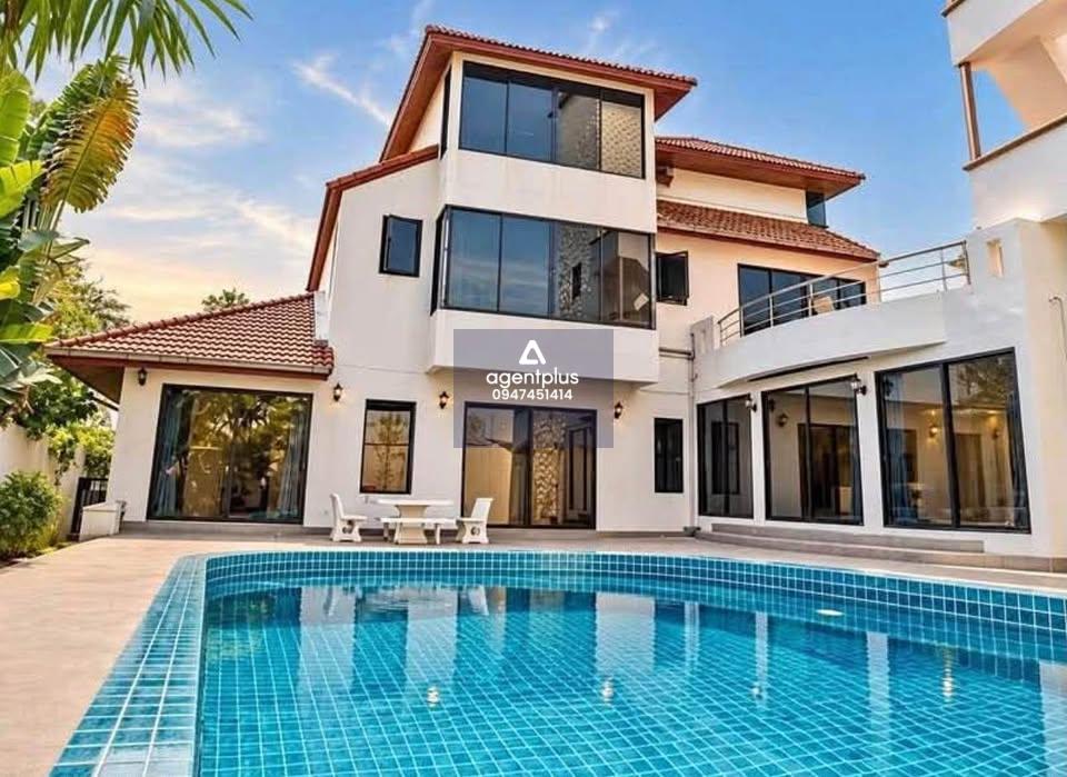 ขาย/เช่าบ้านเดี่ยว 6 ห้องนอน ทุ่งกลม-ตาลหมัน พร้อมสระว่ายน้ำส่วนกลางและสนามเทนนิส
