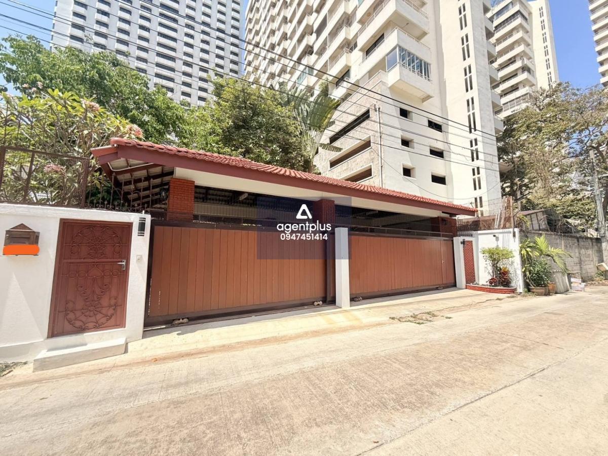 *ขายบ้านเดี่ยว ซอยสมาหาร สุขุมวิท 4 (นานา) ใจกลางเมือง เดินทางสะดวก กรุงเทพฯ