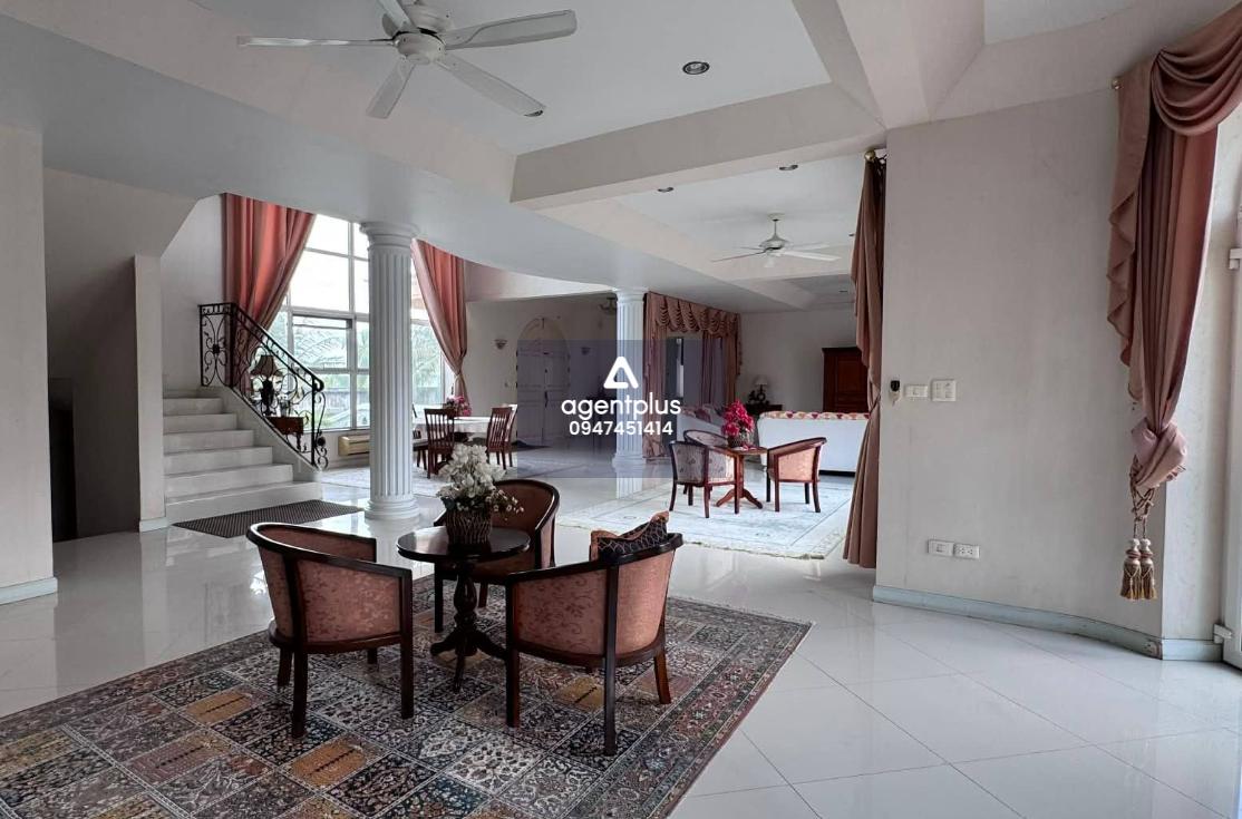 *ขาย บ้านเดี่ยวหลังใหญ่ ติดสนามกอล์ฟ Phoenix พัทยา บรรยากาศเงียบสงบ เป็นส่วนตัวสูง