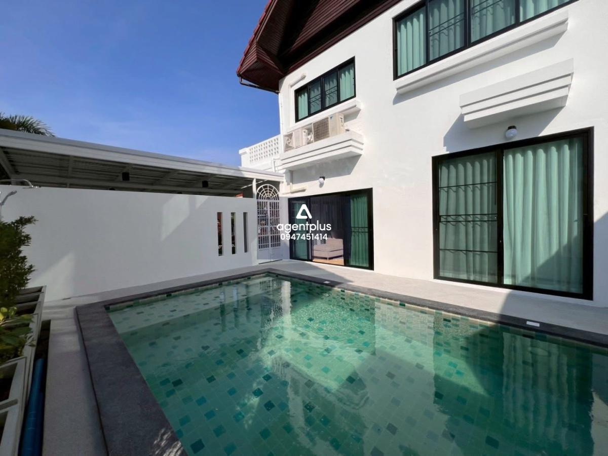 ขาย/ให้เช่า พูลวิลล่าติดทะเล 3ห้องนอน นาจอมเทียน ทำเลดี