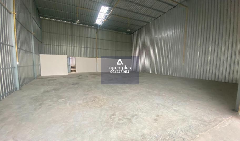 *ให้เช่าโกดัง/คลังสินค้าให้เช่าตลาดขวัญ เลี่ยงเมืองนนท์ สะพานเจษฎาบดินทร์