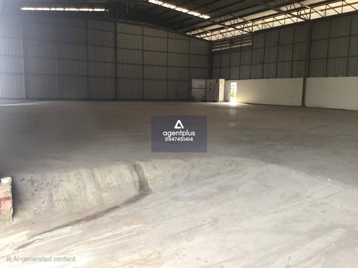 *โกดัง @ลาดกระบัง - ร่มเกล้า ให้เช่า ถนนศรีนครินทร์-ร่มเกล้าตัดใหม่ กรุงเทพฯ