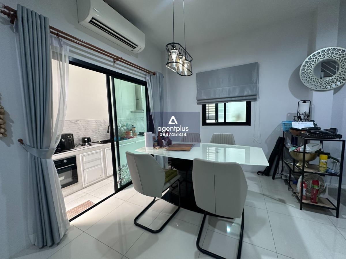 ขายบ้านเดี่ยว พัทยา ซอยเขาน้อย ใกล้ทางรถไฟ ทำเลดี พร้อมอยู่