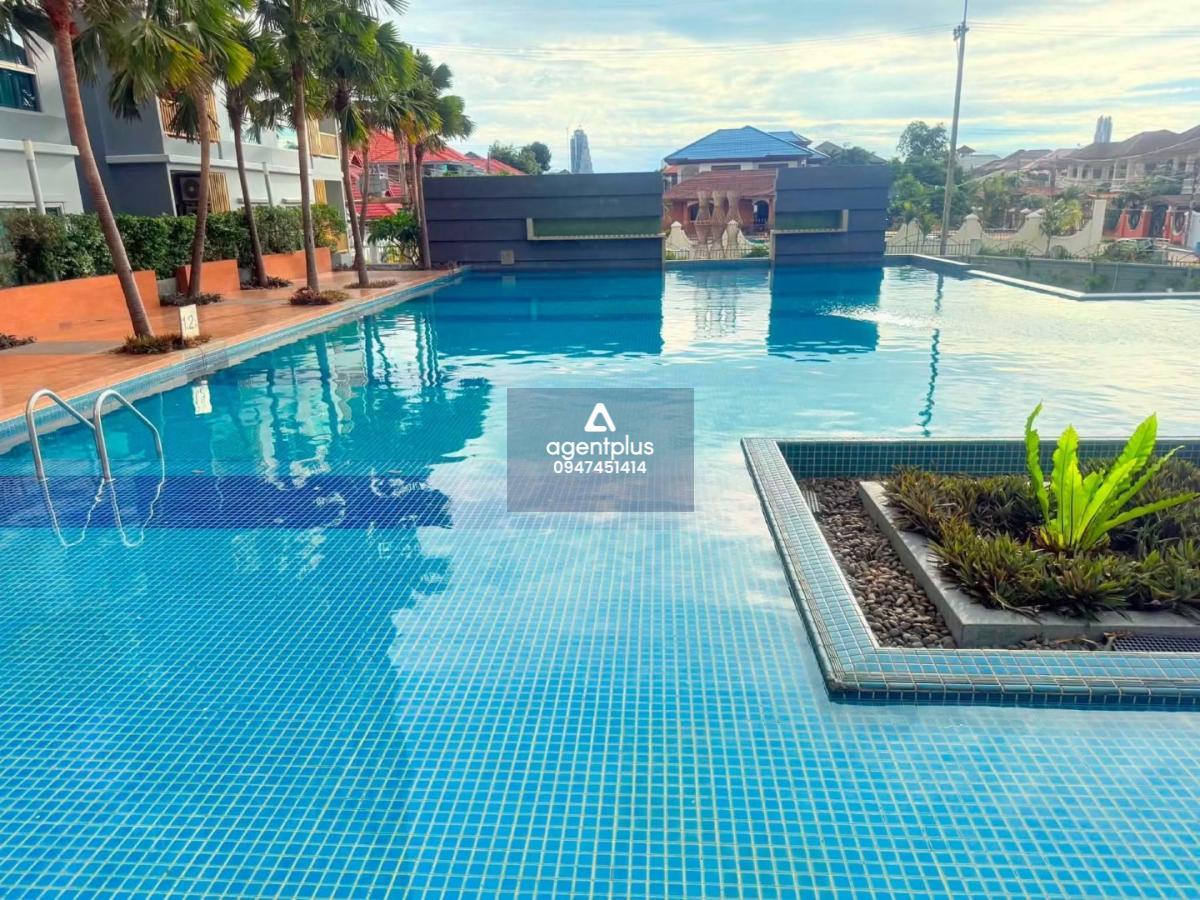 ขายคอนโดเดอะทรัสต์พัทยาใต้ ทำเลทองติดสุขุมวิทพัทยา วิวสระน้ำ