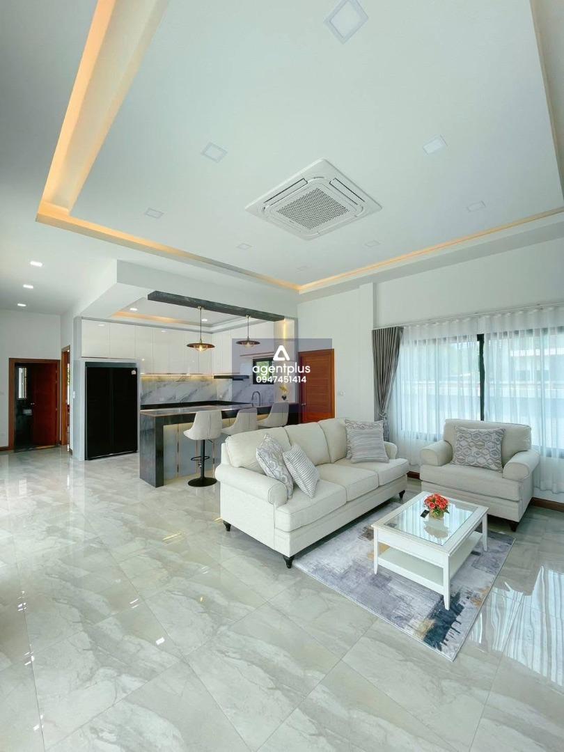 ด่วนบ้านใหม่ ใกล้เขาและทะเล หมอก สไตล์พูลวิลล่า ฝั่งทะเลบางเสร่ ชลบุรี