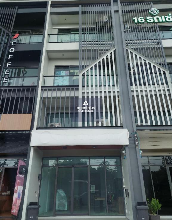 โฮมออฟฟิศ ติดถนน ใกล้มหิดล ศาลายา 3 ห้องนอน 3 ห้องน้ำ พร้อมที่จอดรถ ทำออฟฟิศ เปิดหน้าร้าน พักอาศัยได้ (ด้านหน้าโครงการเพฟ ปิ่นเกล้า ศาลายา ติดชุมชนหมู่บ้าน ที่พักอาศัยมากมาย)