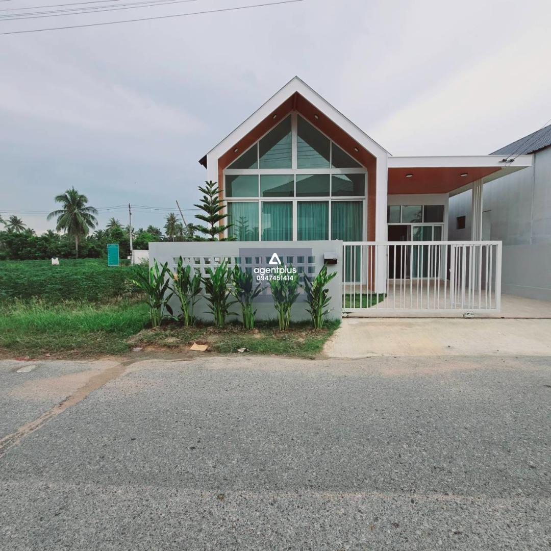 บ้านสวยราคาพิเศษ โป่ง ใกล้อ่างน้ำมาบประชัน เดินทาง10 นาที ถึงอ่าง เมืองพัทยา