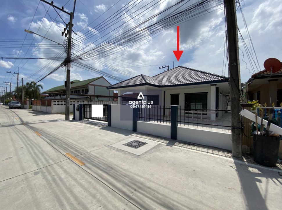 บ้านเดี่ยวชั้นเดียว ทำเลดี โครงการอยู่ในแหล่งชุมชน การคมนาคมสะดวก สาธารณูปโภคพร้อม ปรับปรุงแล้วพร้อมอยู่ โครงการหาดน้ำริน 3