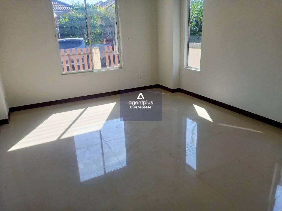 บ้านเดี่ยว โครงการ 9999 วิลเลจ ปลวกแดง ทำเลที่ตั้งอยู่ในแหล่งชุมชน การคมนาคมสะดวก สาธารณูปโภคพื้นฐานครบ