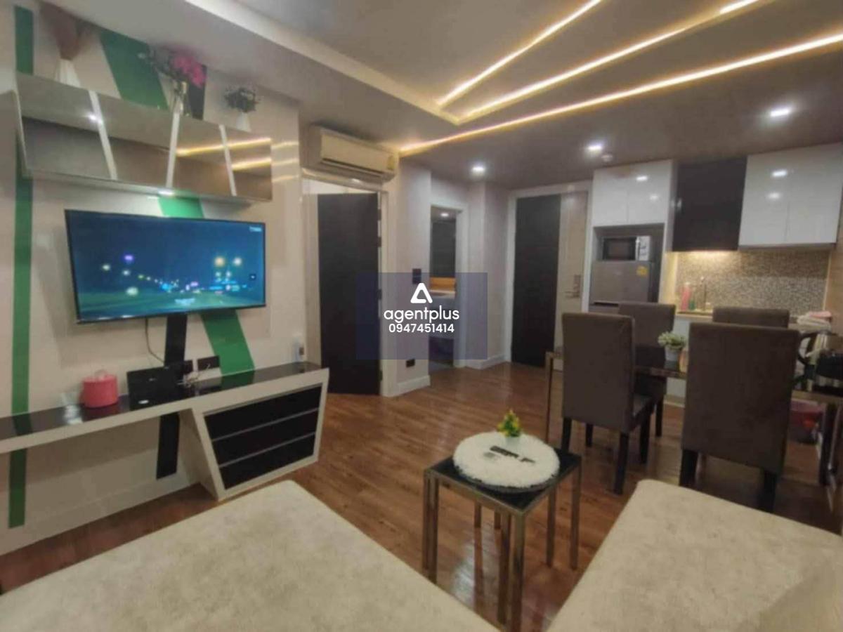  ให้เช่าคอนโด 1 ห้องนอน พัทยา จอมเทียน ห้องกว้าง  วิวสระ เฟอร์ครบ พร้อม Wi-Fi ฟรี