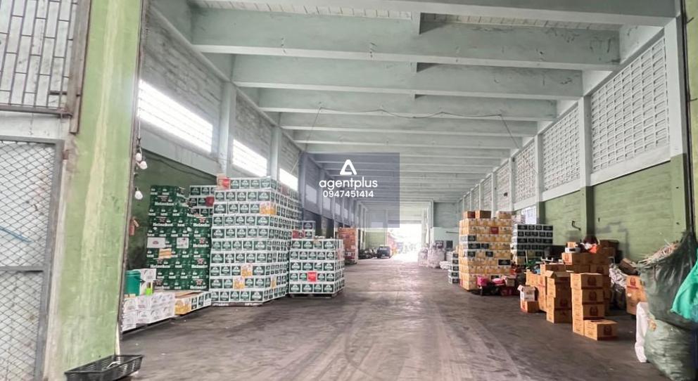 ขายที่ดินพร้อม อาคารโกดัง ติดถนนชัยฤกษ์