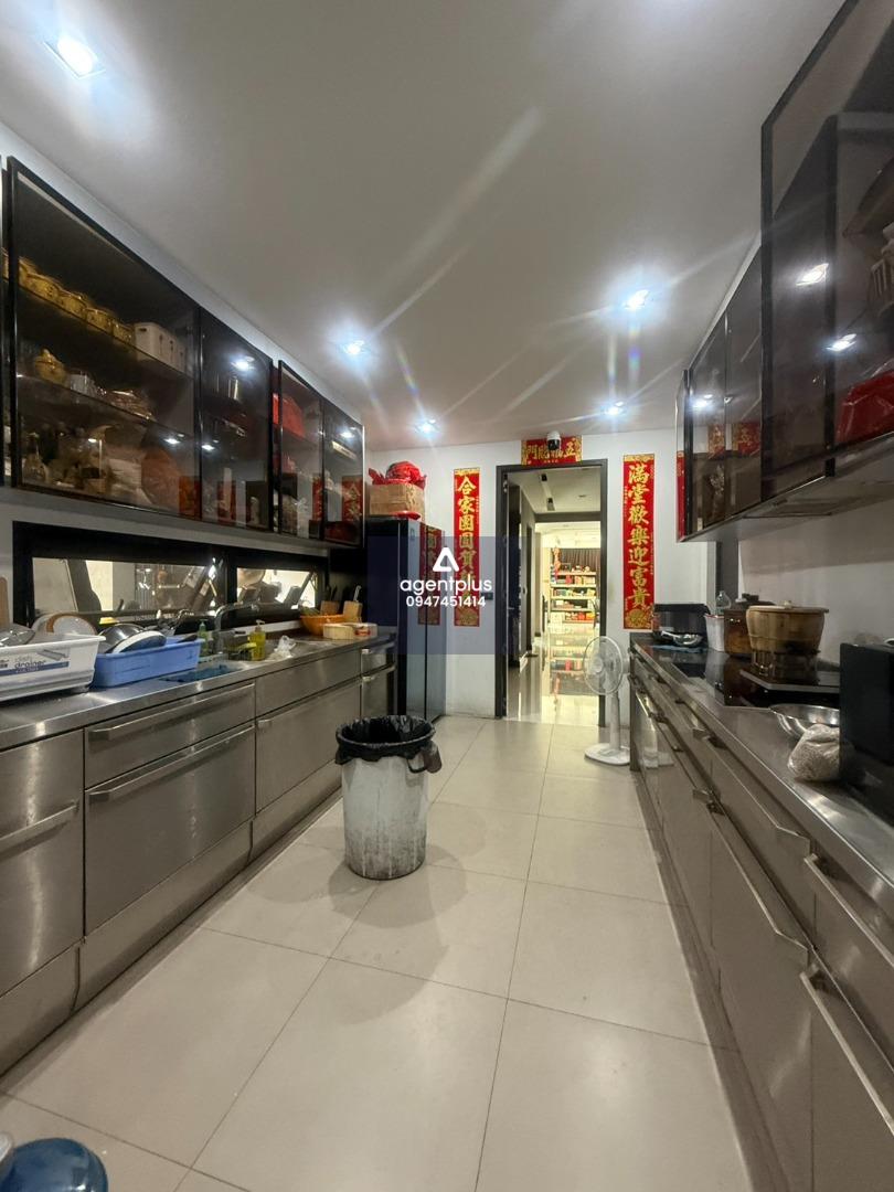 ปล่อยเช่าบ้านหรูพร้อมสระว่ายน้ำ โครงการอยู่ตรงข้ามสนามกีฬาแห่งชาติ หมู่บ้านอิสสระ พระราม 9 กรุงเทพฯ