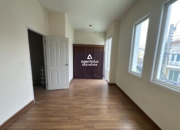 ขาย ทาวน์เฮ้าส์ โครงการ โกลเด้นทาวน์ วัชรพล-สุขาภิบาล 5